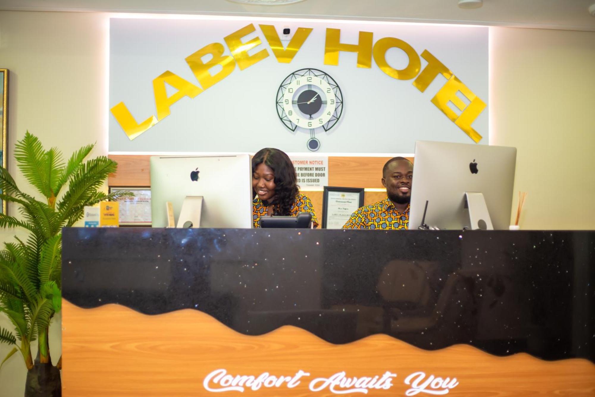 Labev Hotel Кумаси Экстерьер фото